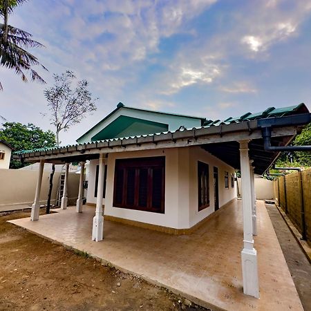 Bungalow By Tropical Villa Weligama Exterior foto